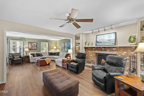 911 Emory Lane Raleigh NC 27609