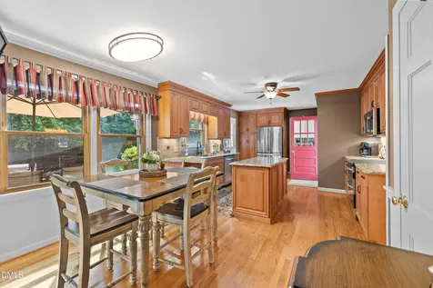 911 Emory Lane Raleigh NC 27609