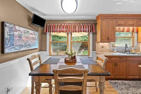 911 Emory Lane Raleigh NC 27609