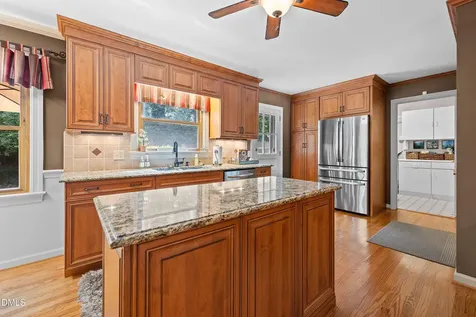 911 Emory Lane Raleigh NC 27609
