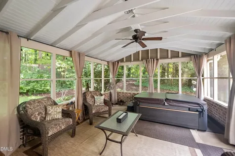 911 Emory Lane Raleigh NC 27609