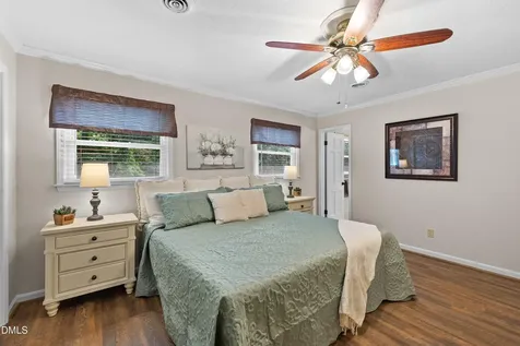 911 Emory Lane Raleigh NC 27609