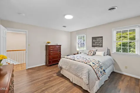 911 Emory Lane Raleigh NC 27609