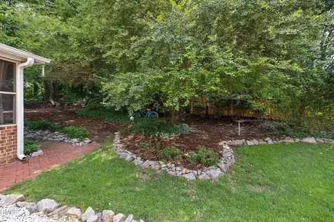 911 Emory Lane Raleigh NC 27609