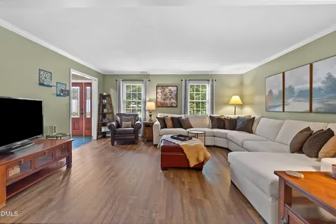911 Emory Lane Raleigh NC 27609