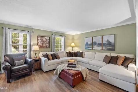 911 Emory Lane Raleigh NC 27609
