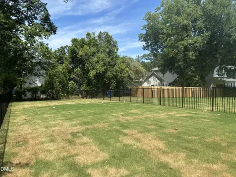 518 1/2 Heather Drive Raleigh NC 27606