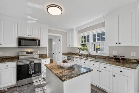 809 Kinsman Court Raleigh NC 27603