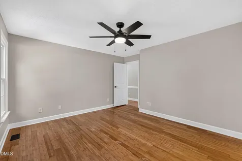 809 Kinsman Court Raleigh NC 27603