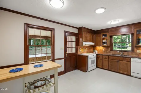 6813 Jean Drive Raleigh NC 27612