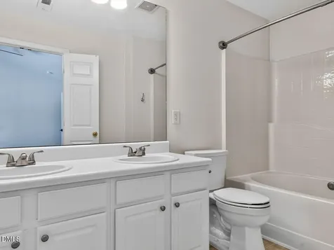 4327 Vienna Crest Drive Raleigh NC 27613