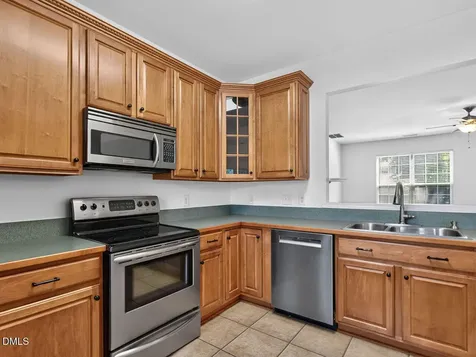 4327 Vienna Crest Drive Raleigh NC 27613