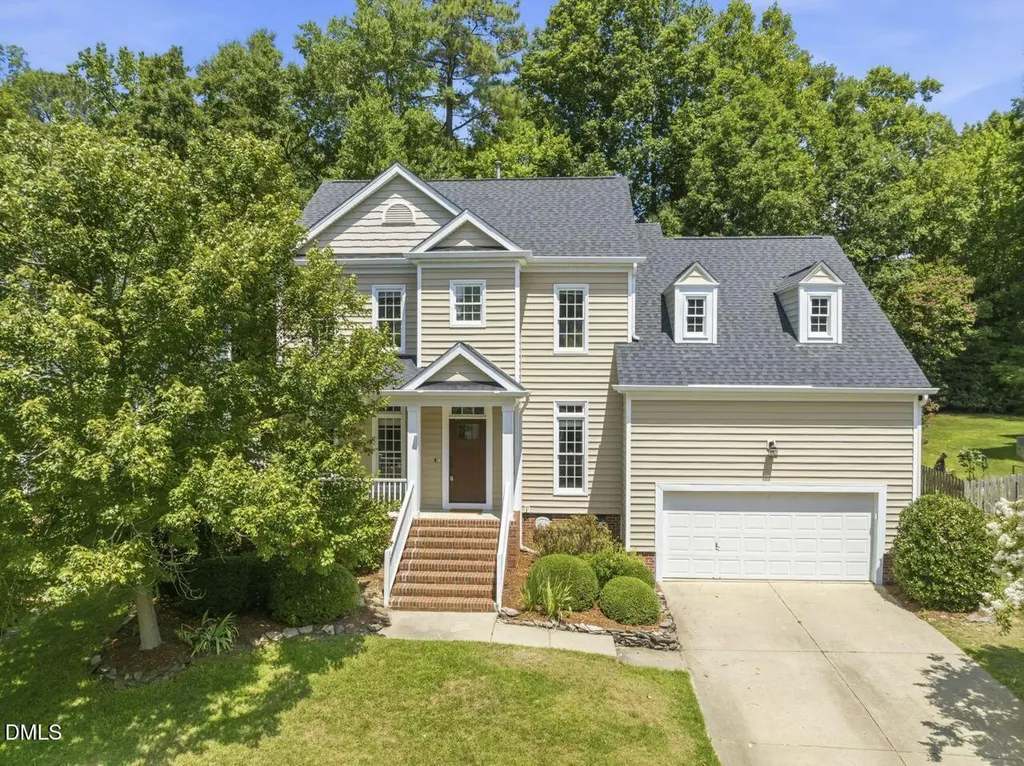 1316 Pendula Path Apex NC 27502