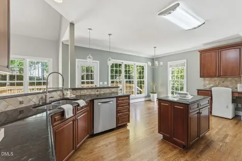 1316 Pendula Path Apex NC 27502