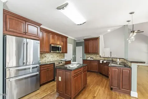 1316 Pendula Path Apex NC 27502