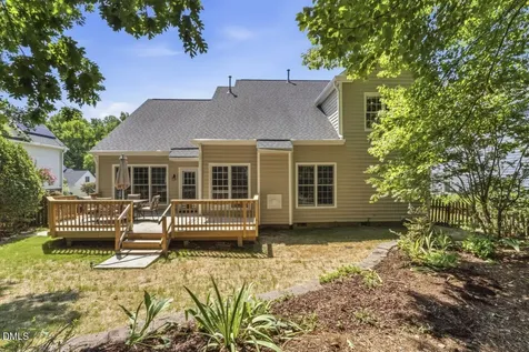 1316 Pendula Path Apex NC 27502