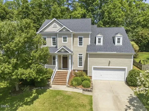 1316 Pendula Path Apex NC 27502