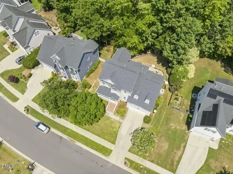 1316 Pendula Path Apex NC 27502