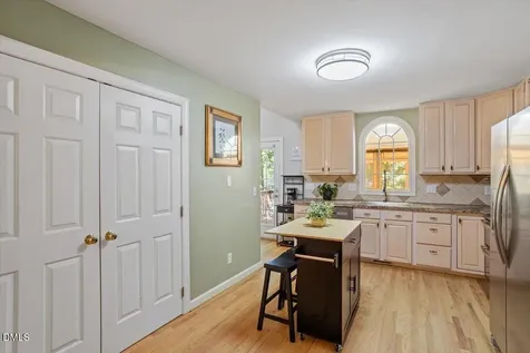 205 Hickory Glen Lane Holly Springs NC 27540