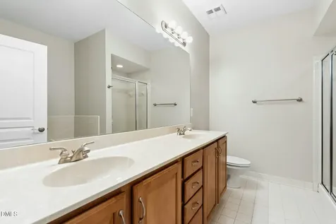 613 Ives Court Chapel Hill NC 27514