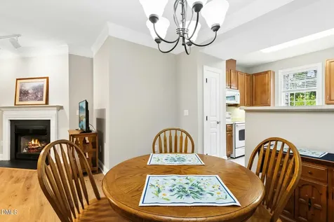 613 Ives Court Chapel Hill NC 27514