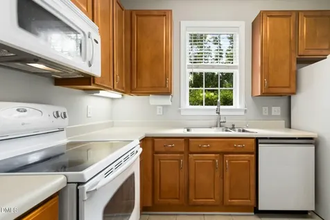 613 Ives Court Chapel Hill NC 27514