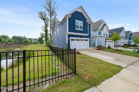 2267 Grants Pass Station Apex NC 27502