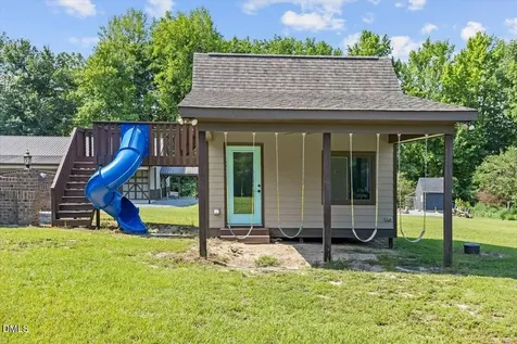 1223 Oakridge Duncan Road Fuquay Varina NC 27526