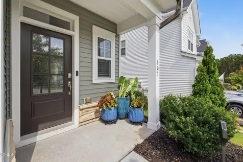905 Holly Bluff Lane Durham NC 27713