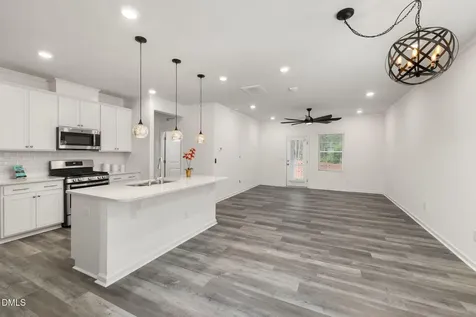 905 Holly Bluff Lane Durham NC 27713