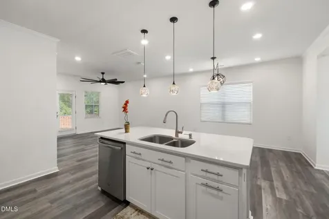 905 Holly Bluff Lane Durham NC 27713