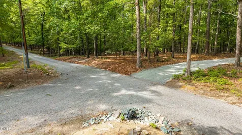 000 The Glades Chapel Hill NC 27517