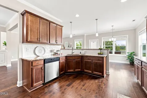 2204 Mills Crest Street Fuquay Varina NC 27526