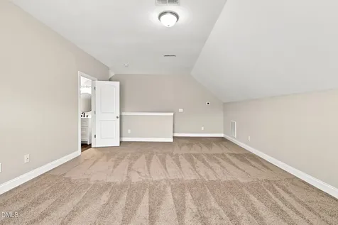 2204 Mills Crest Street Fuquay Varina NC 27526