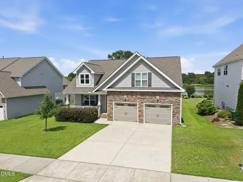 2204 Mills Crest Street Fuquay Varina NC 27526