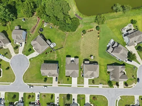 2204 Mills Crest Street Fuquay Varina NC 27526