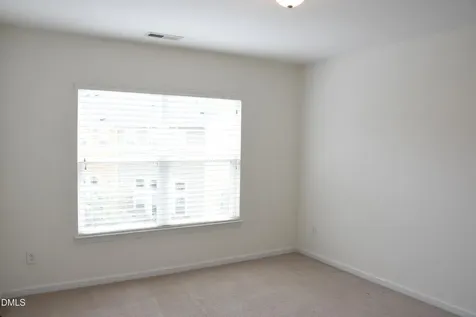 882 Queen City Crescent Apex NC 27523