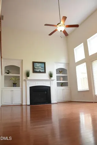 882 Queen City Crescent Apex NC 27523