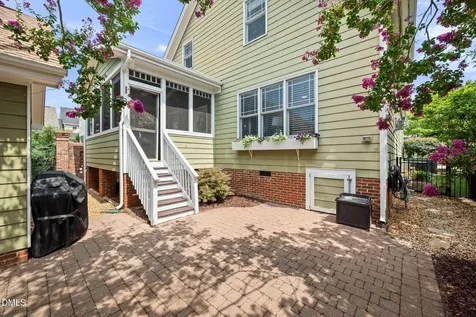 1616 Lakestone Village Lane Fuquay Varina NC 27526