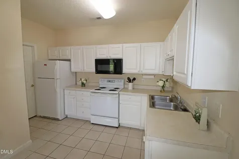 2521 Friedland Place Raleigh NC 27617