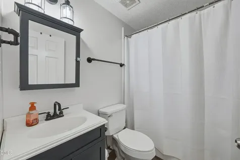 109 Luxon Place Cary NC 27513