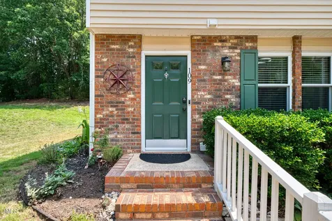 109 Luxon Place Cary NC 27513