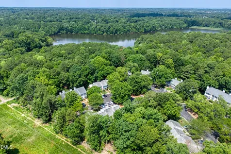 109 Luxon Place Cary NC 27513