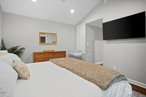 122 Plainview Avenue Raleigh NC 27604