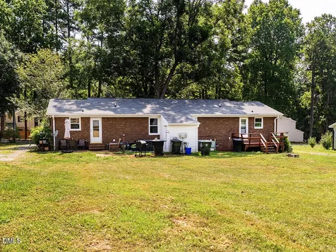 1207 Collins Drive Burlington NC 27215