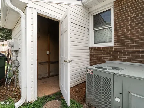 1207 Collins Drive Burlington NC 27215