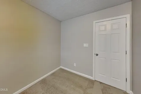 3328 Neptune Drive Raleigh NC 27604