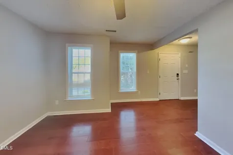 3328 Neptune Drive Raleigh NC 27604