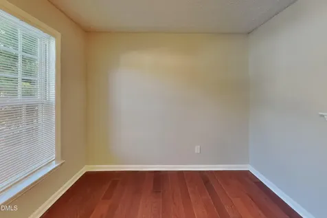 3328 Neptune Drive Raleigh NC 27604