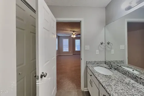 3328 Neptune Drive Raleigh NC 27604